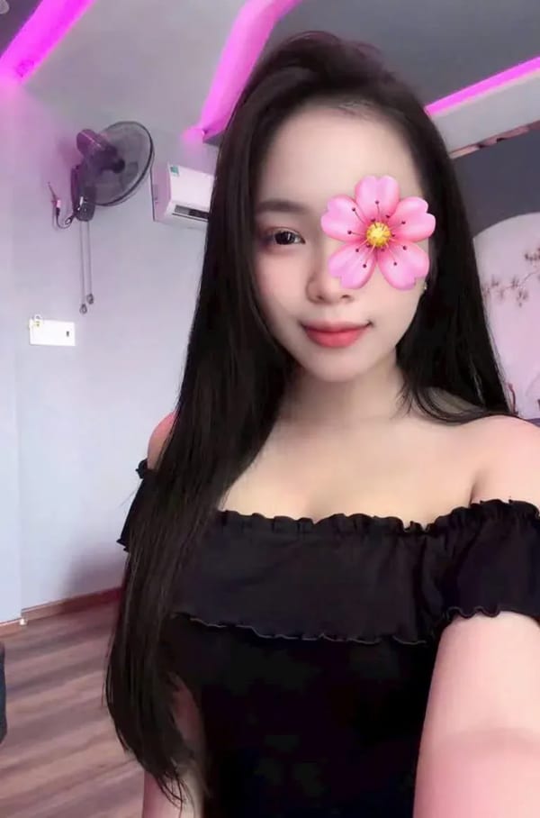NGUYỄN NGỌC _ Gái Teen dễ thương, body nóng bỏng