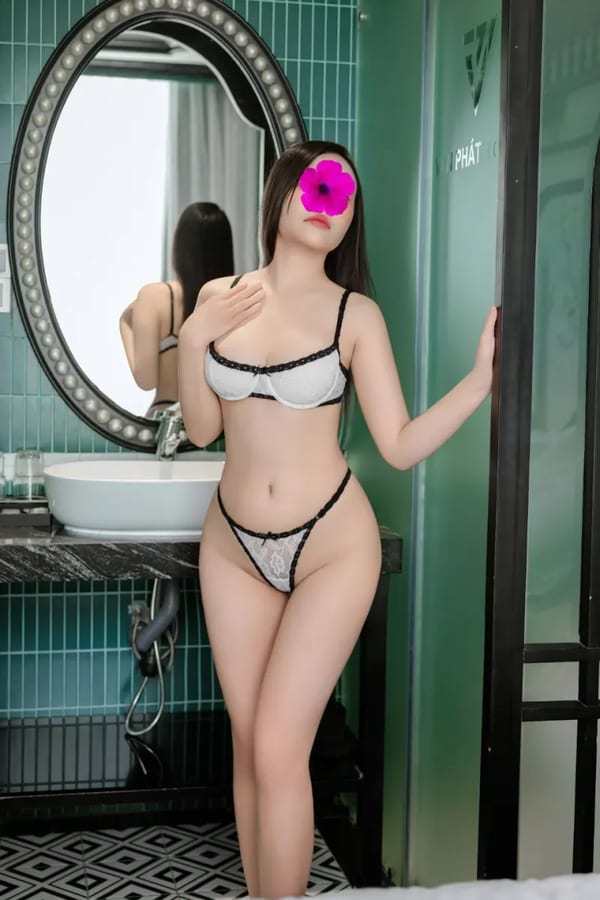 GÁI DÂM BẢO TRANG _ BODDY GỢI CẢM LÀM TÌNH MAX PHÊ RẤT CHIỀU KHÁCH