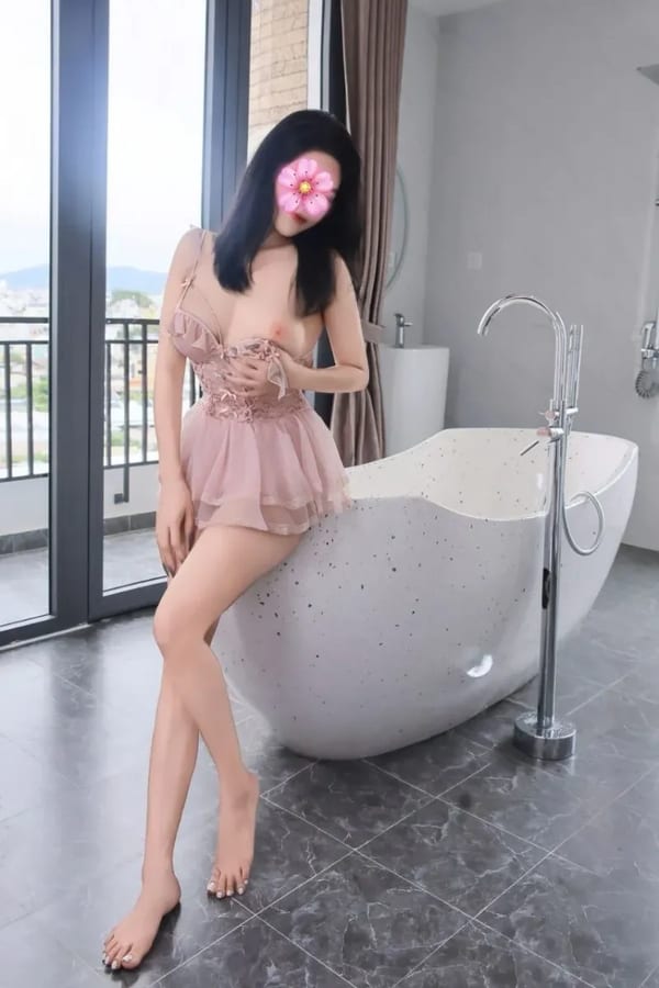 Sam Duyên Dáng - Gợi cảm - body đẹp