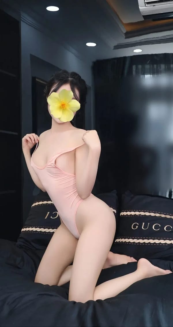 Bé Cẩm Tiên, Xinh Duyên Ngoan,Chiều Khách 
